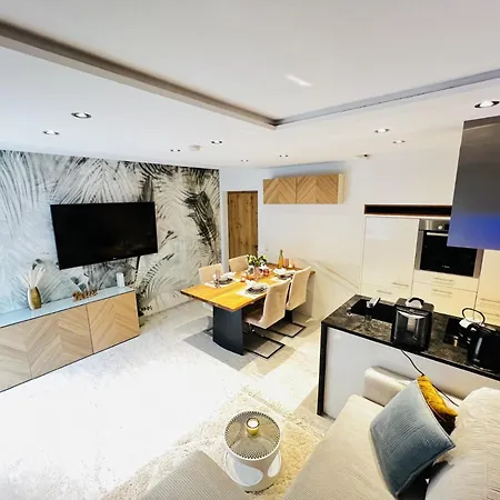 Ursula Maria Apartment *